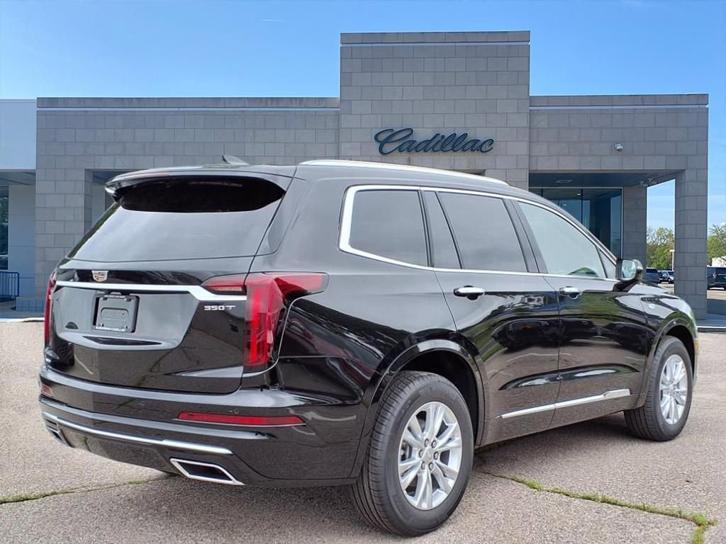 2025 Cadillac XT6 Luxury photo 4