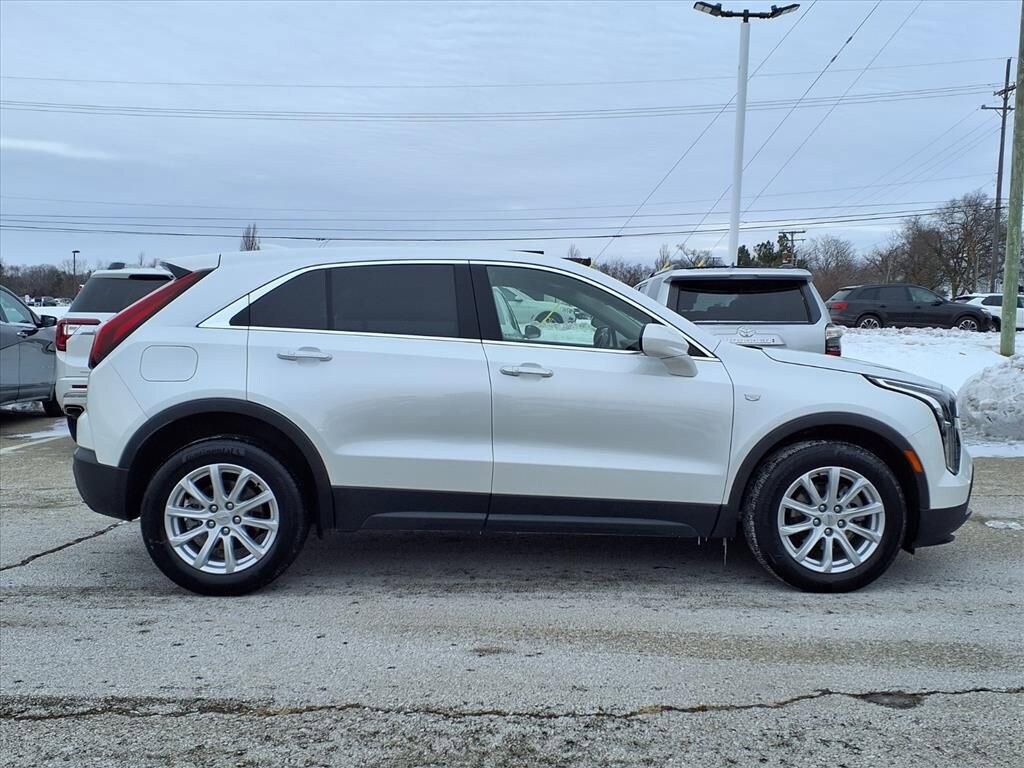 Used 2023 CADILLAC XT4 Luxury SUV