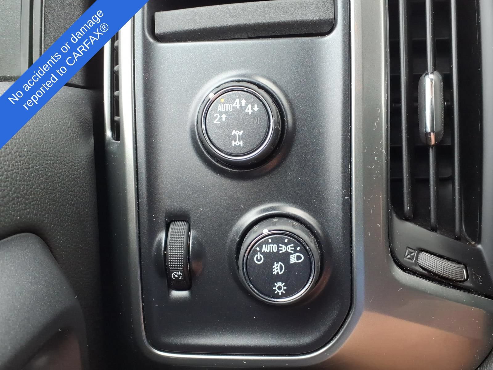 Thumbnail: 2018 Chevrolet Silverado 1500 - 29