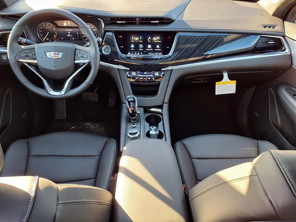 Thumbnail: 2025 Cadillac XT6 - 9