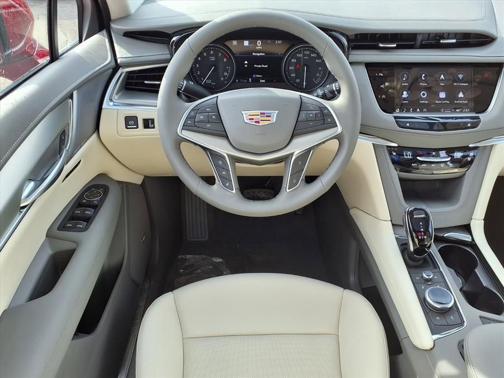 Thumbnail: 2026 Cadillac XT5 - 10