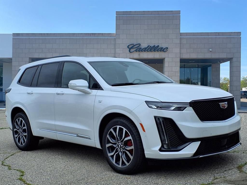 2025 Cadillac XT6 Sport photo 3