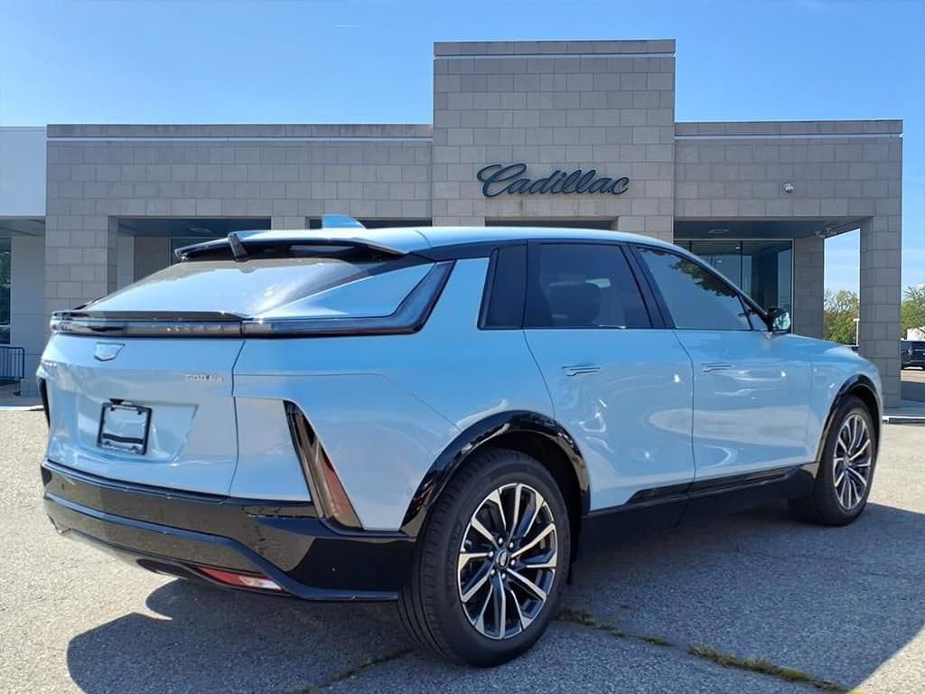 New 2026 CADILLAC LYRIQ Sport SUV