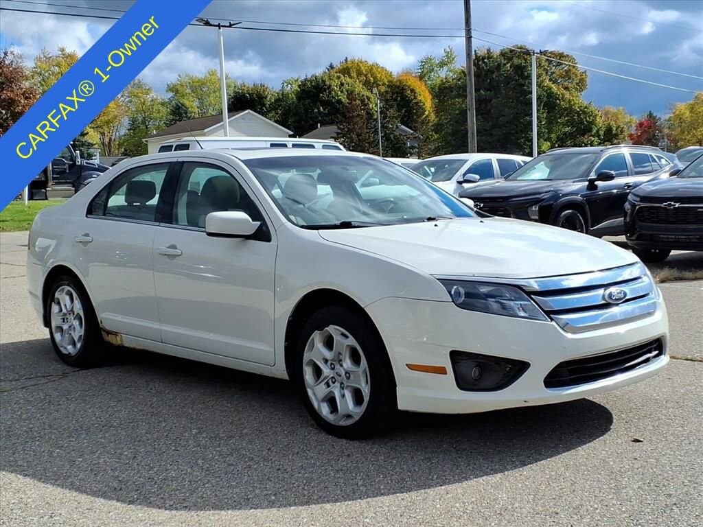 Used 2011 Ford Fusion SE Sedan