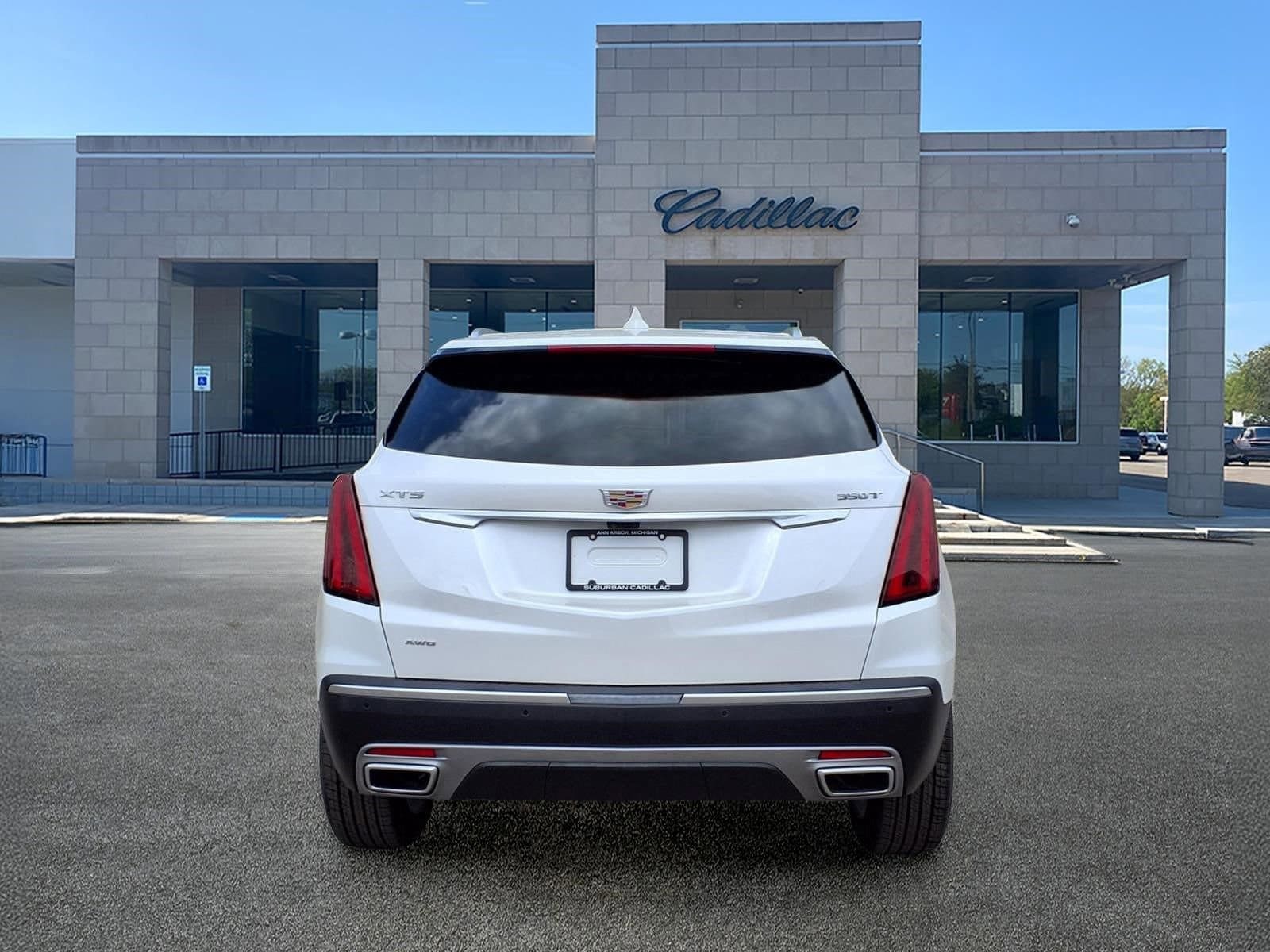 Thumbnail: 2026 Cadillac XT5 - 5