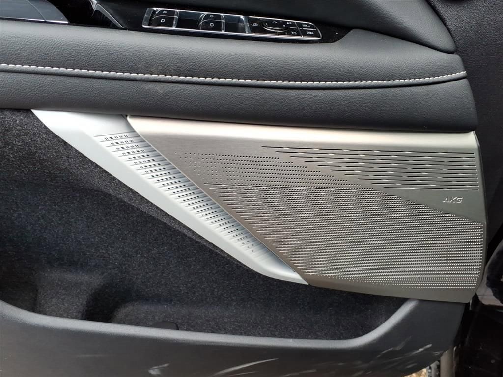 Thumbnail: 2026 Cadillac Optiq - 14