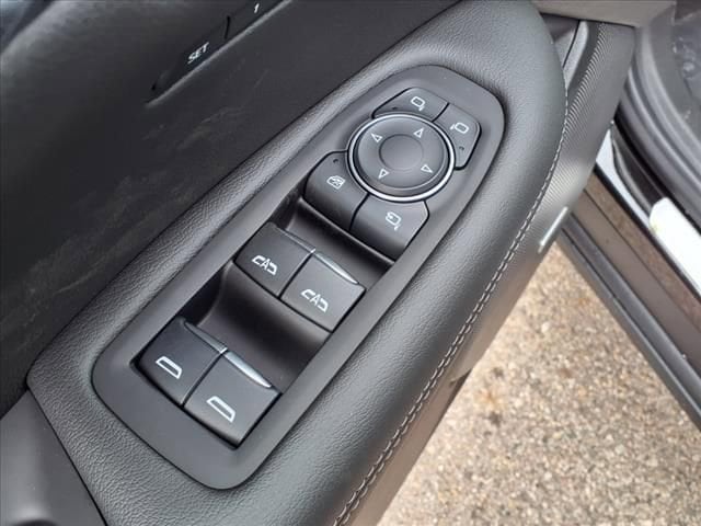 Thumbnail: 2025 Cadillac XT6 - 11