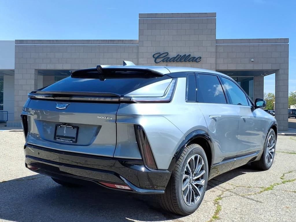 Thumbnail: 2026 Cadillac Lyriq - 5