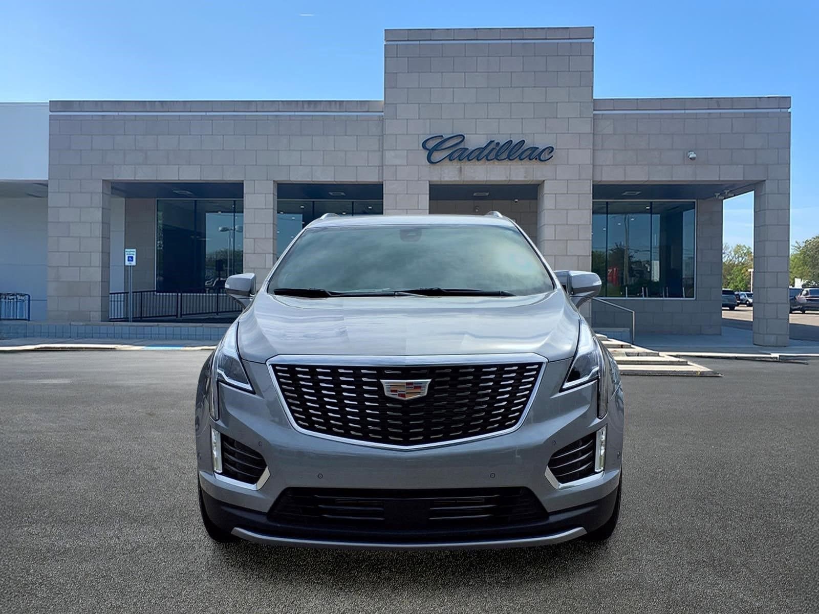 Thumbnail: 2026 Cadillac XT5 - 2