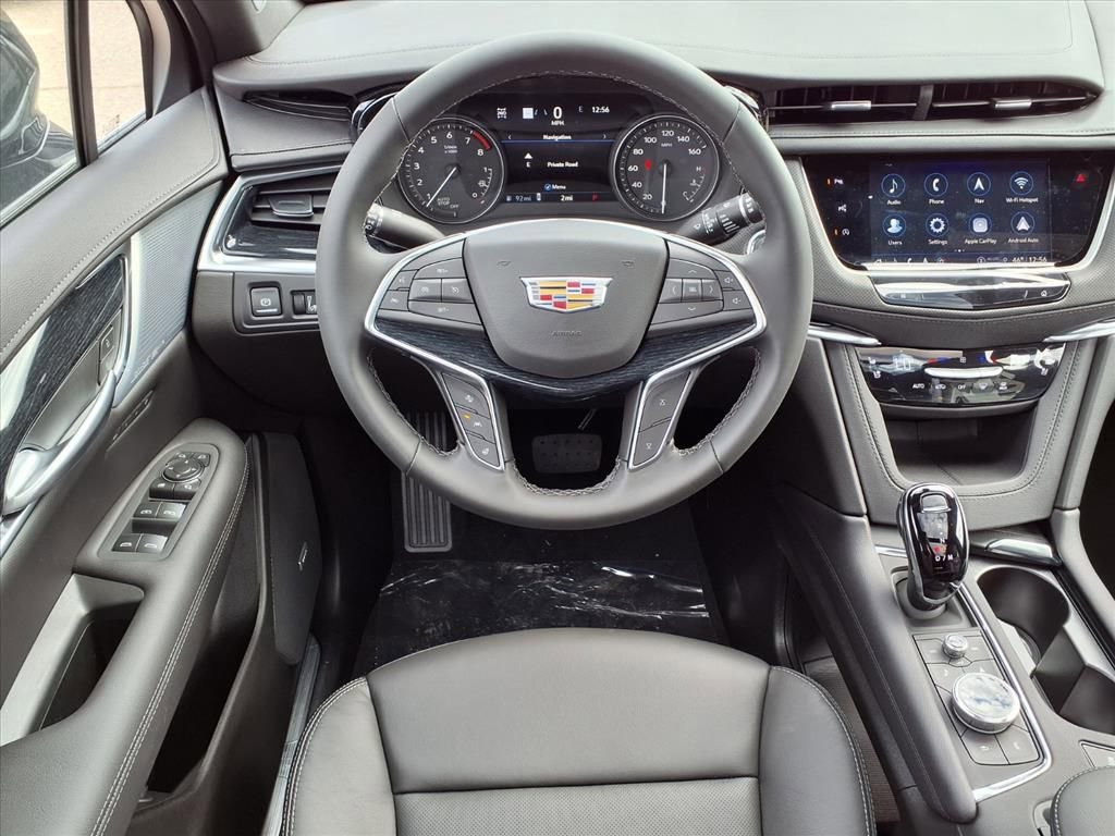 Thumbnail: 2026 Cadillac XT5 - 10