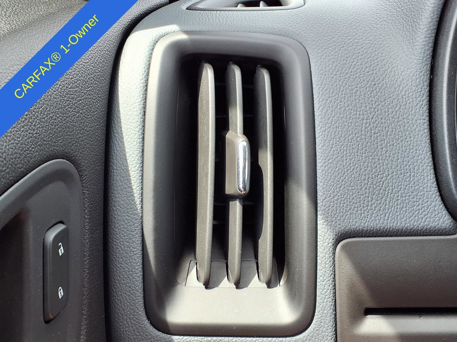 Thumbnail: 2017 Chevrolet Colorado - 28