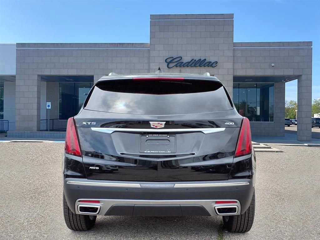 Thumbnail: 2025 Cadillac XT5 - 5