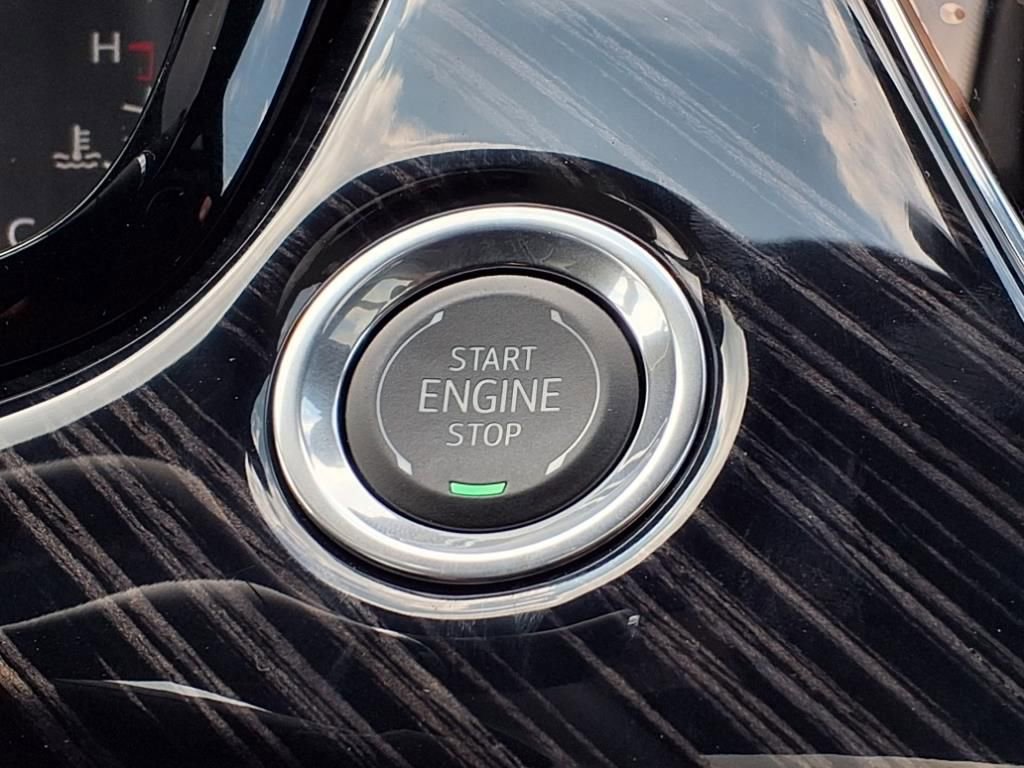 Thumbnail: 2025 Cadillac XT6 - 22