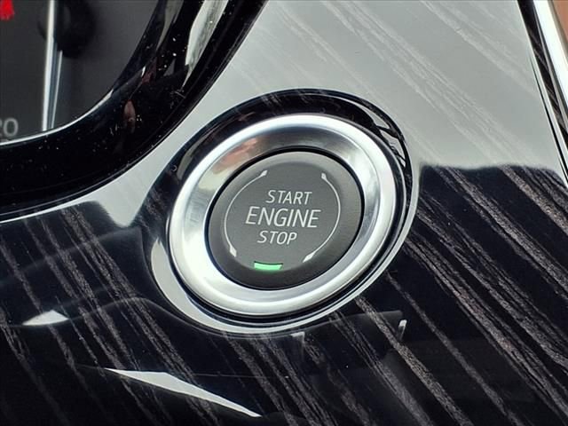 Thumbnail: 2025 Cadillac XT6 - 21