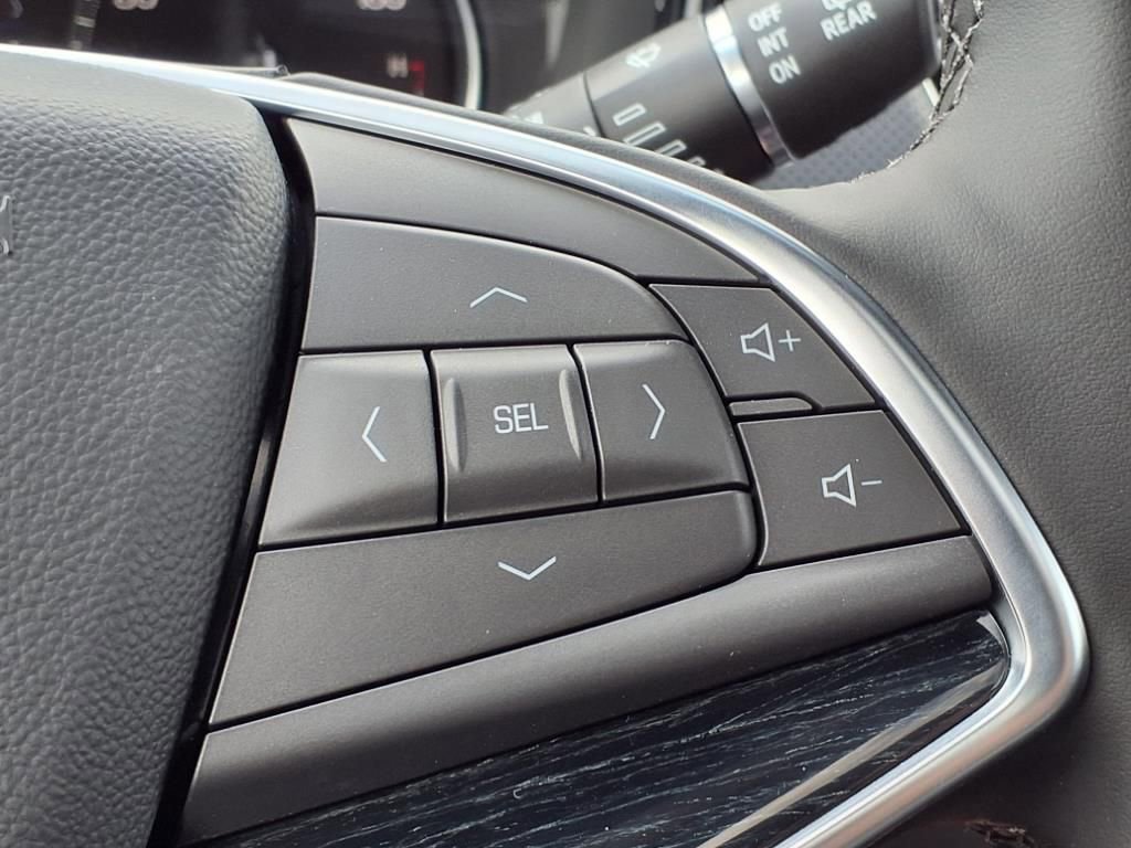 Thumbnail: 2025 Cadillac XT5 - 19