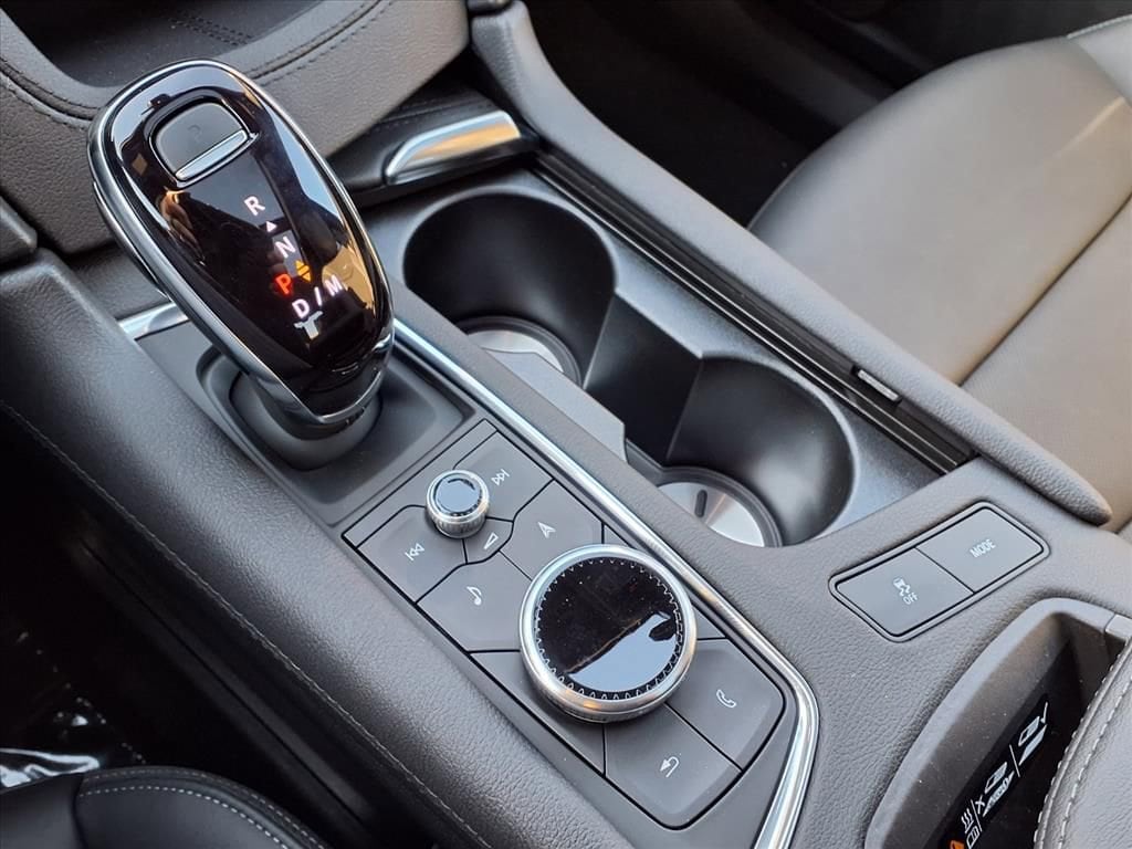 Thumbnail: 2025 Cadillac XT6 - 21