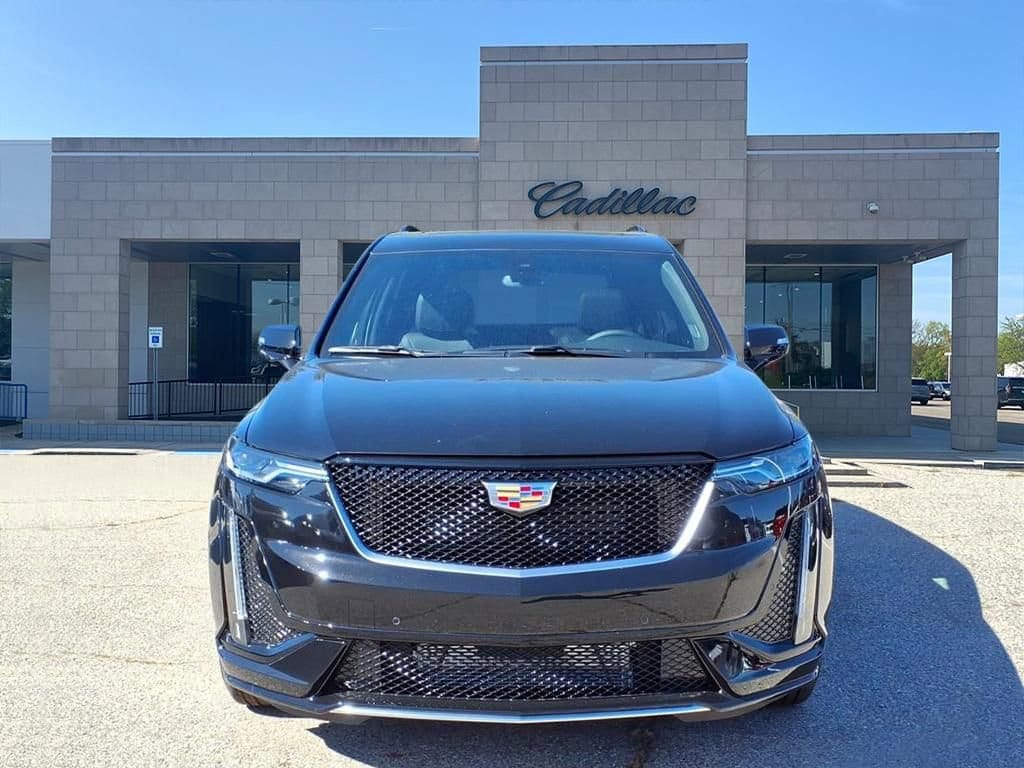 Thumbnail: 2025 Cadillac XT6 - 2