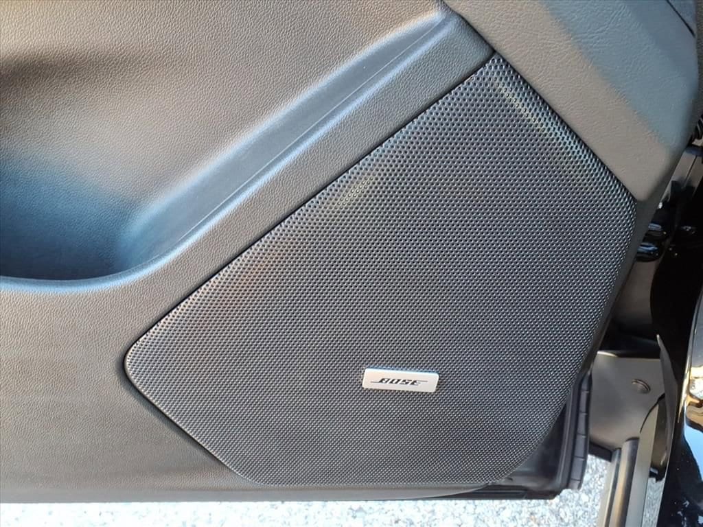 Thumbnail: 2025 Cadillac XT6 - 15