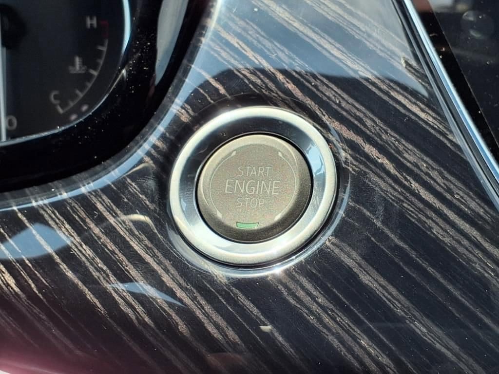 Thumbnail: 2025 Cadillac XT6 - 21