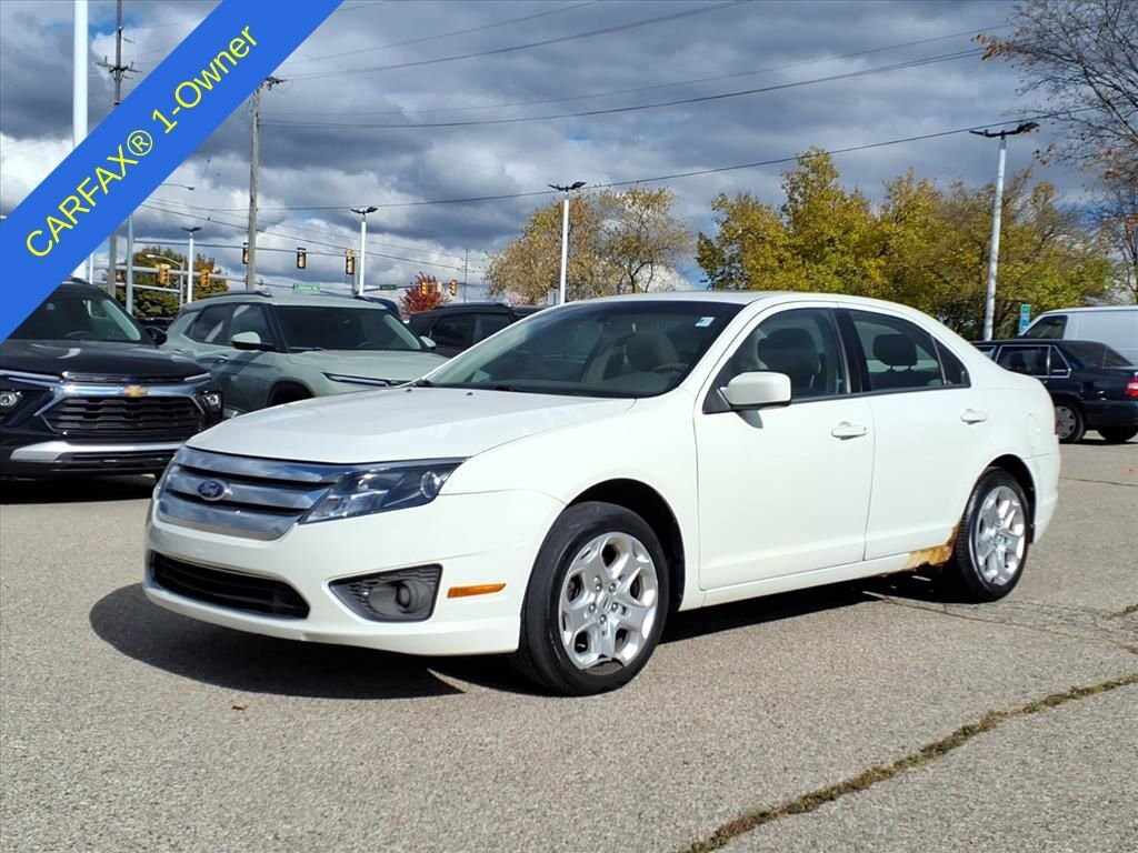 Used 2011 Ford Fusion SE Sedan