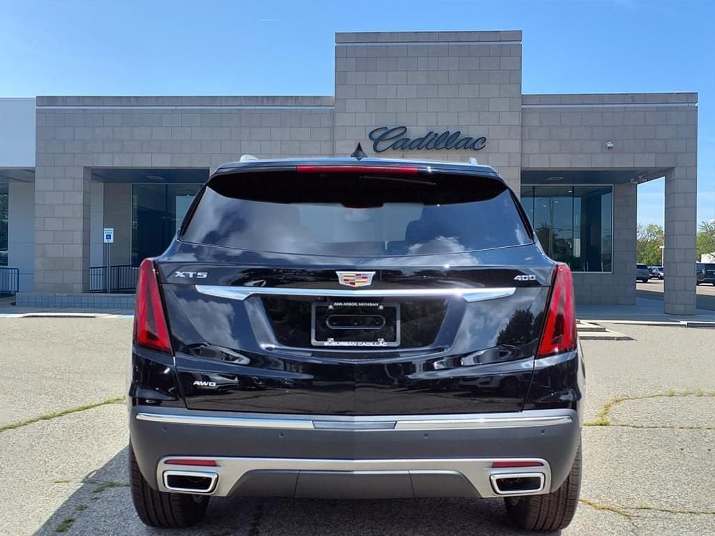 Thumbnail: 2025 Cadillac XT5 - 5