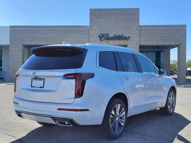 Thumbnail: 2025 Cadillac XT6 - 4