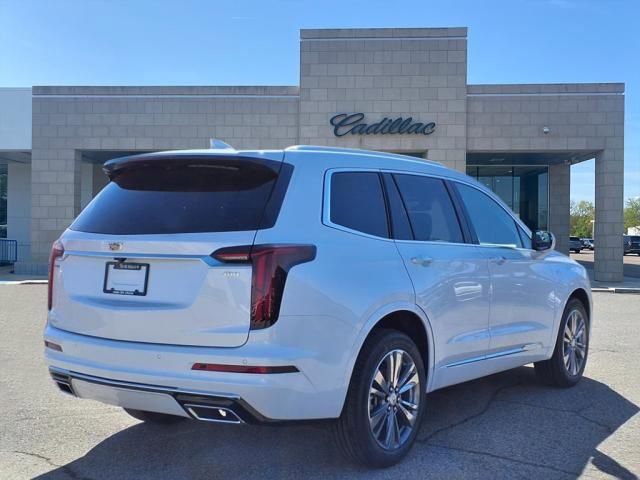 2025 Cadillac XT6 Premium Luxury photo 4