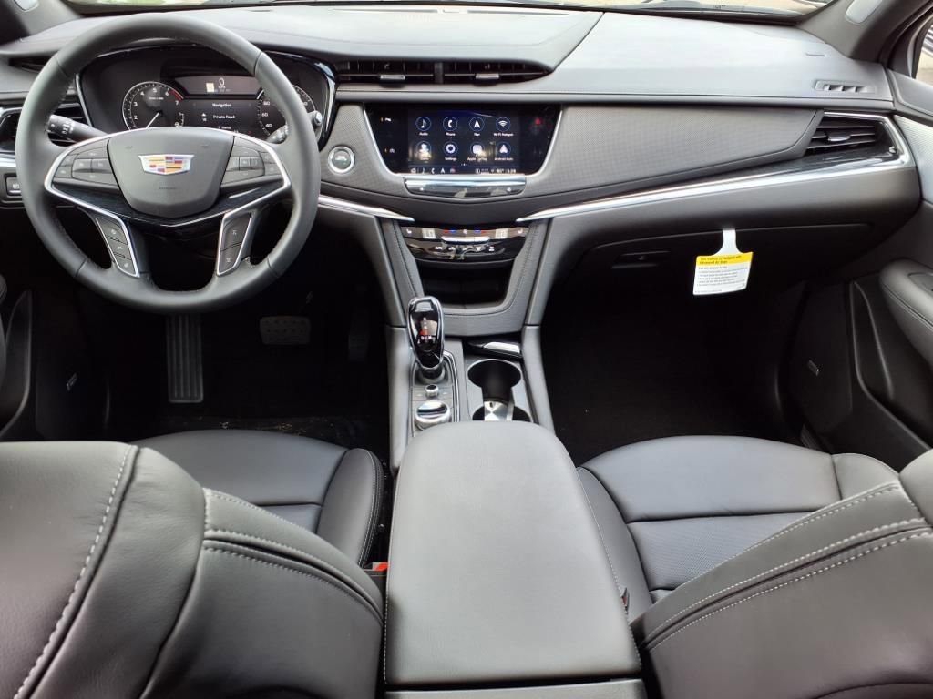 Thumbnail: 2025 Cadillac XT5 - 9