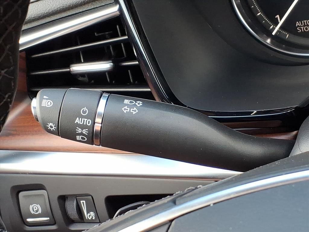 Thumbnail: 2025 Cadillac XT5 - 16