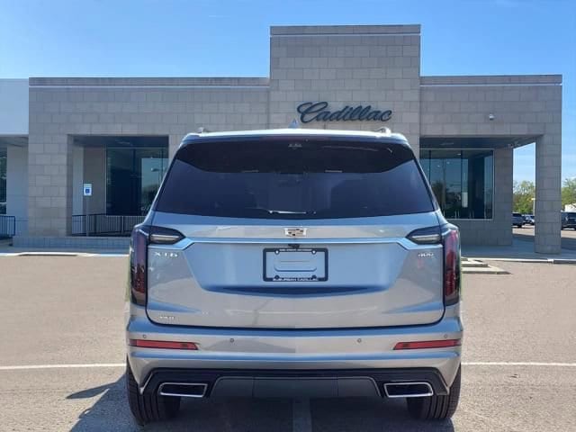 2025 Cadillac XT6 Sport 8