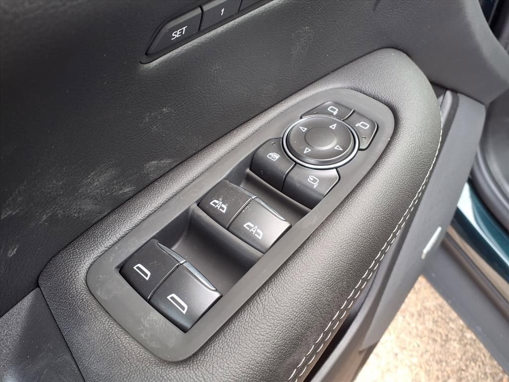 Thumbnail: 2026 Cadillac XT5 - 13