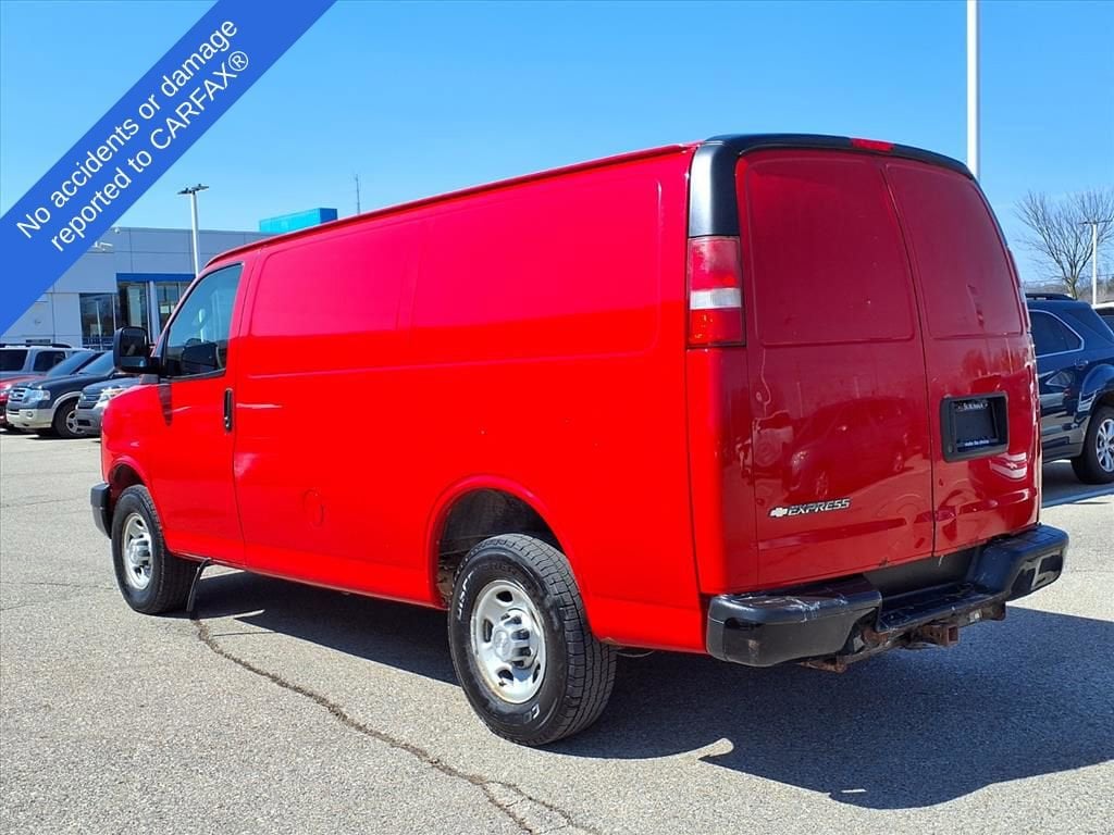 Thumbnail: 2017 Chevrolet Express - 8