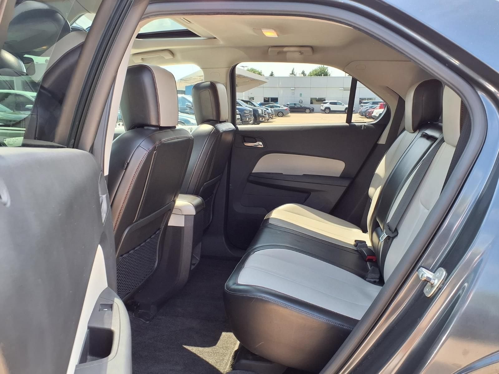 Thumbnail: 2010 Chevrolet Equinox - 11