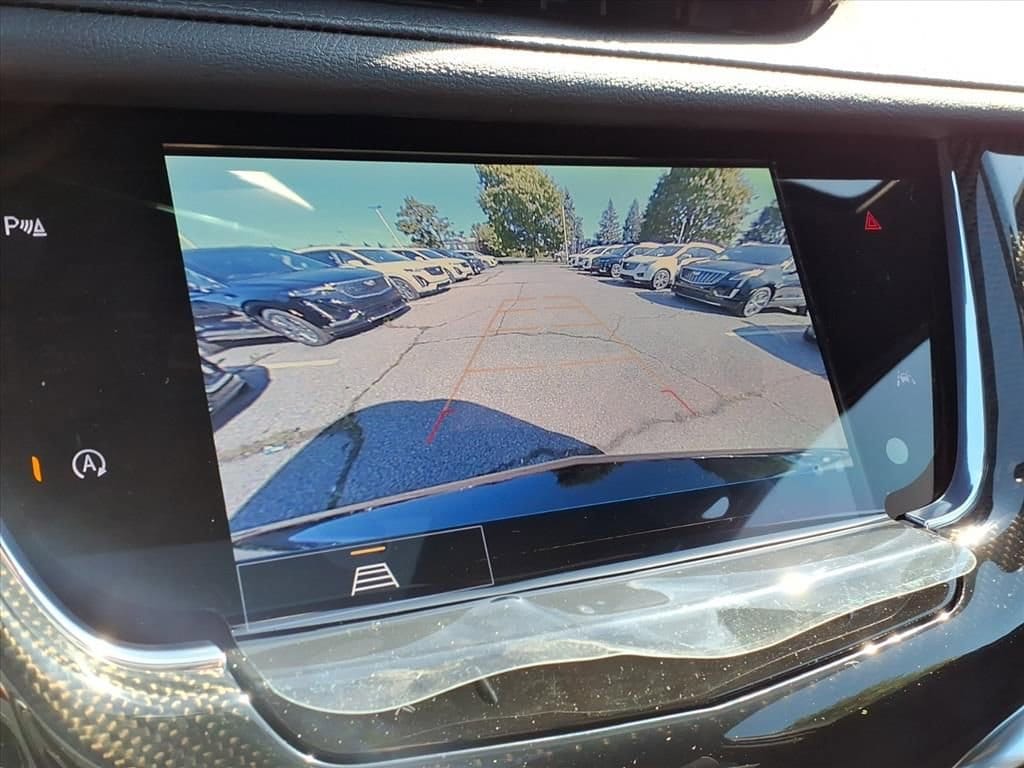 Thumbnail: 2025 Cadillac XT6 - 16