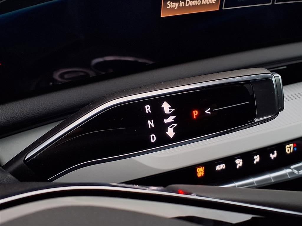 Thumbnail: 2026 Cadillac Optiq - 18