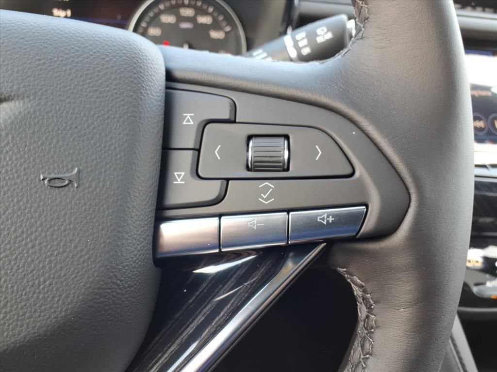 Thumbnail: 2025 Cadillac XT6 - 23