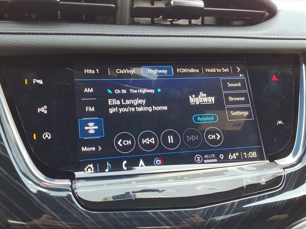 Thumbnail: 2025 Cadillac XT6 - 17