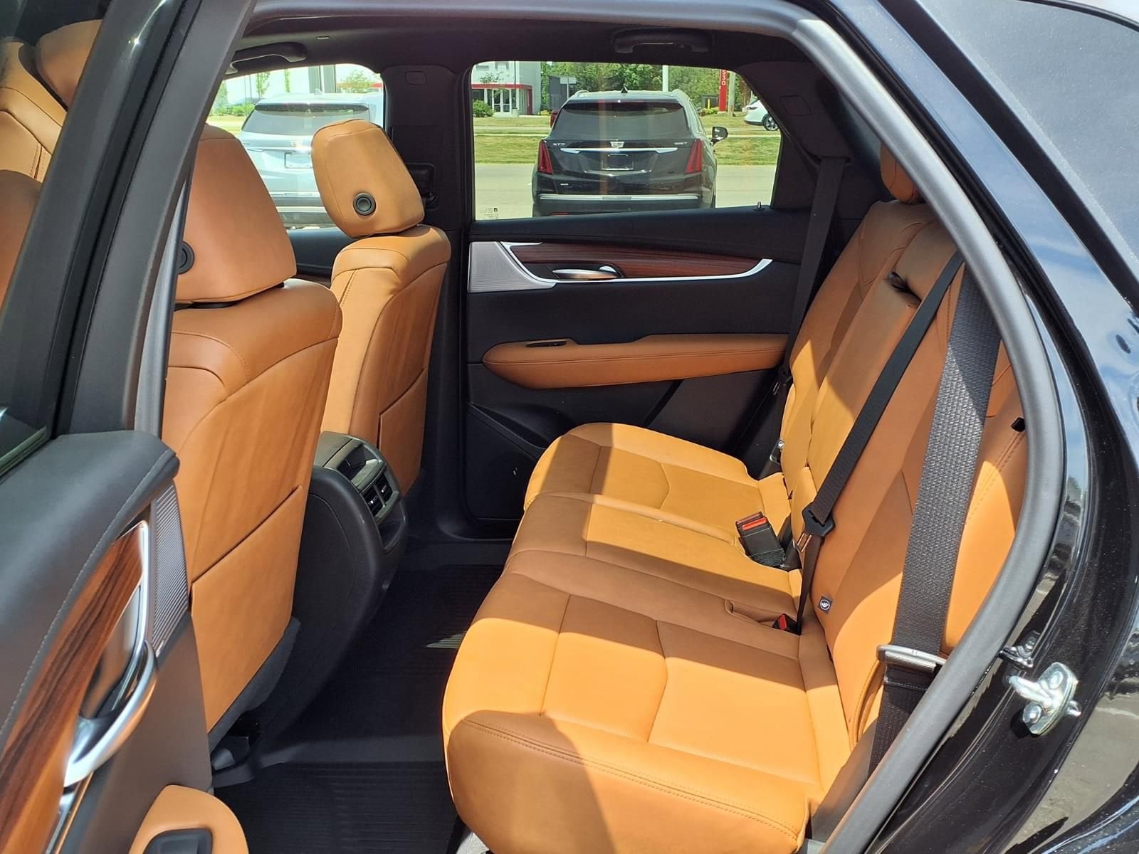 Thumbnail: 2026 Cadillac XT5 - 9