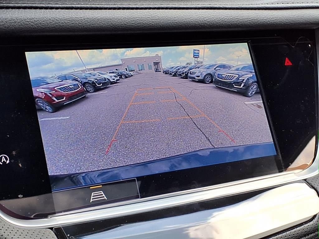 Thumbnail: 2025 Cadillac XT5 - 21