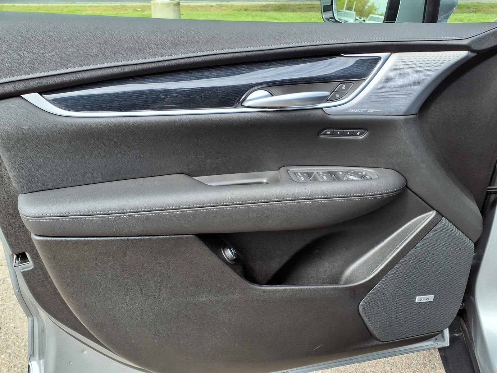 Thumbnail: 2026 Cadillac XT5 - 12