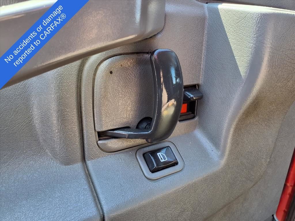 Thumbnail: 2017 Chevrolet Express - 16