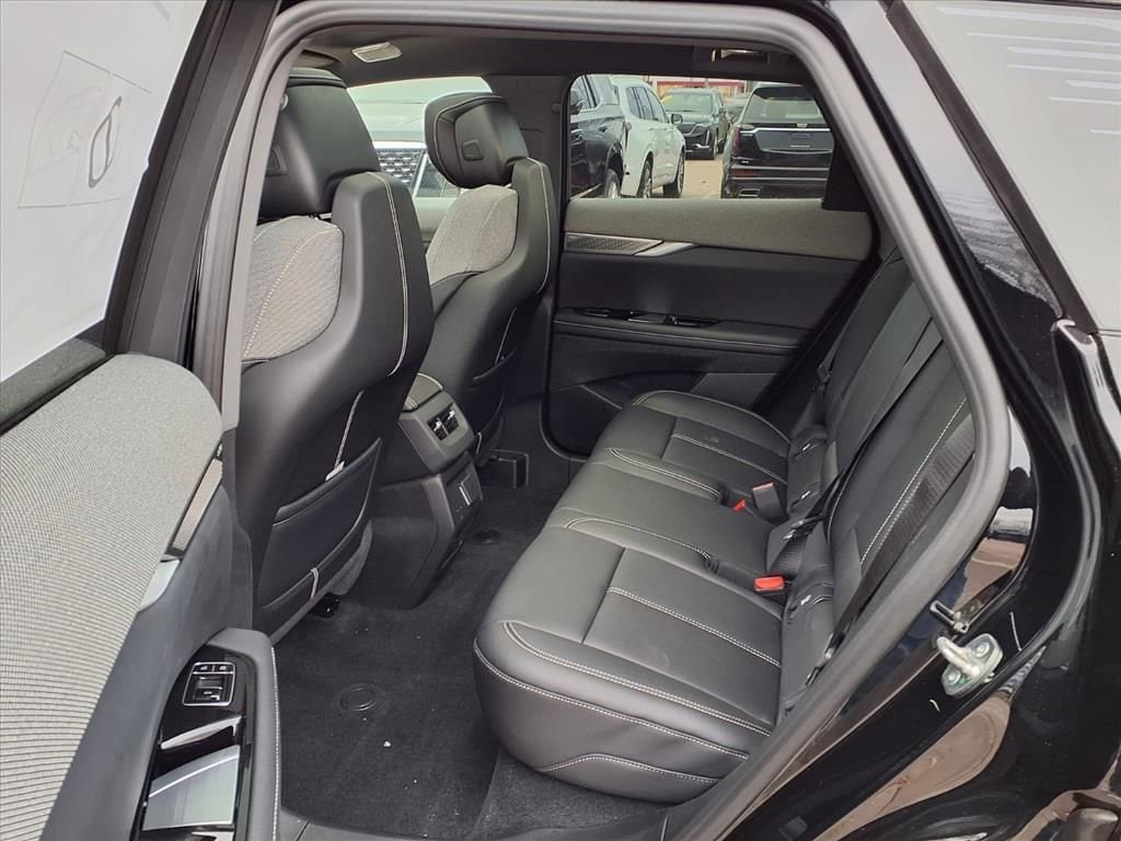 Thumbnail: 2026 Cadillac Optiq - 9