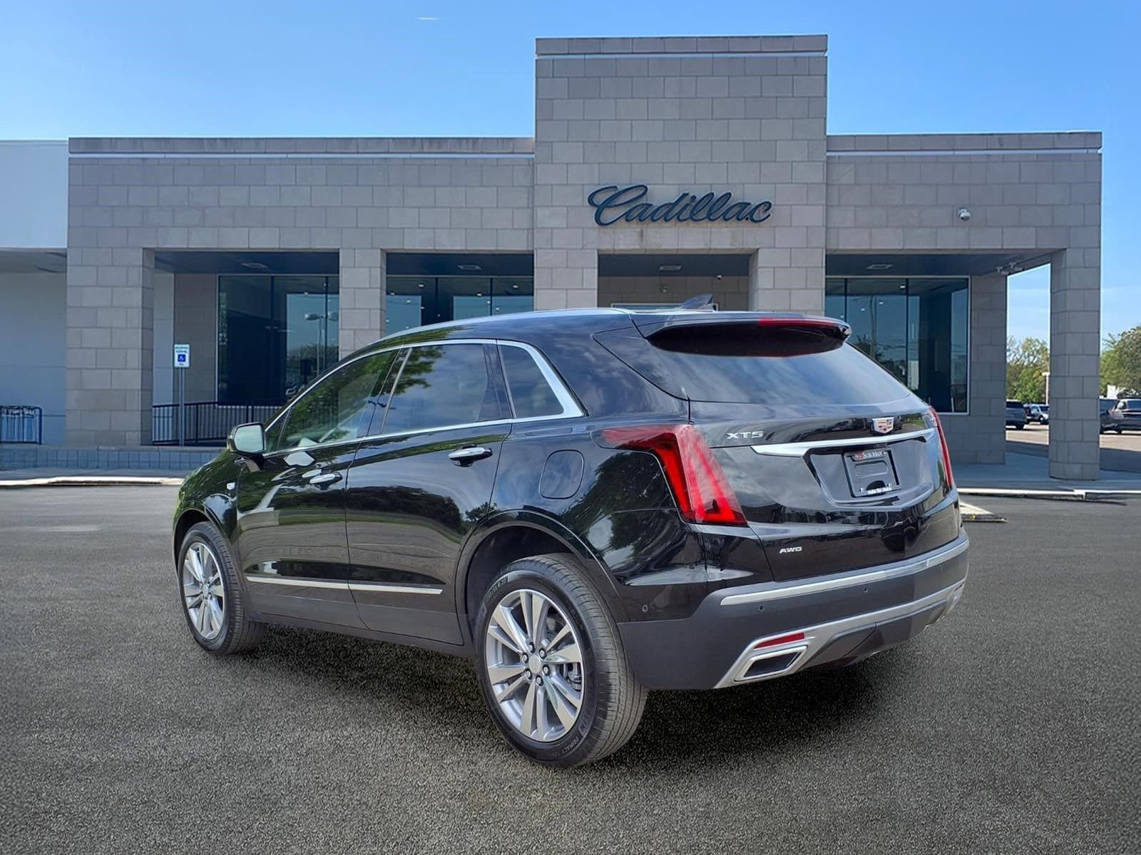 2026 Cadillac XT5 Premium Luxury - Photo 6