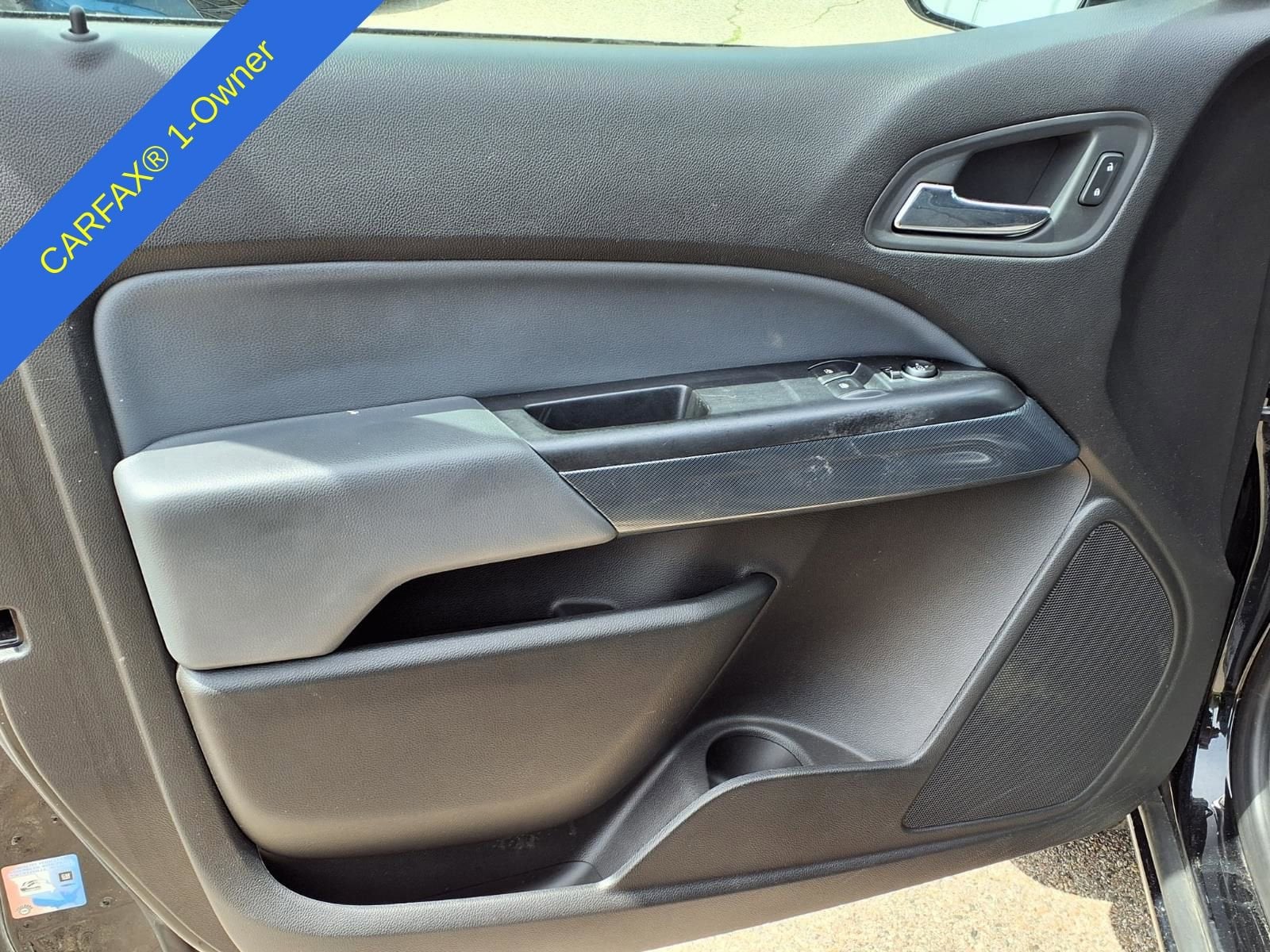 Thumbnail: 2017 Chevrolet Colorado - 11