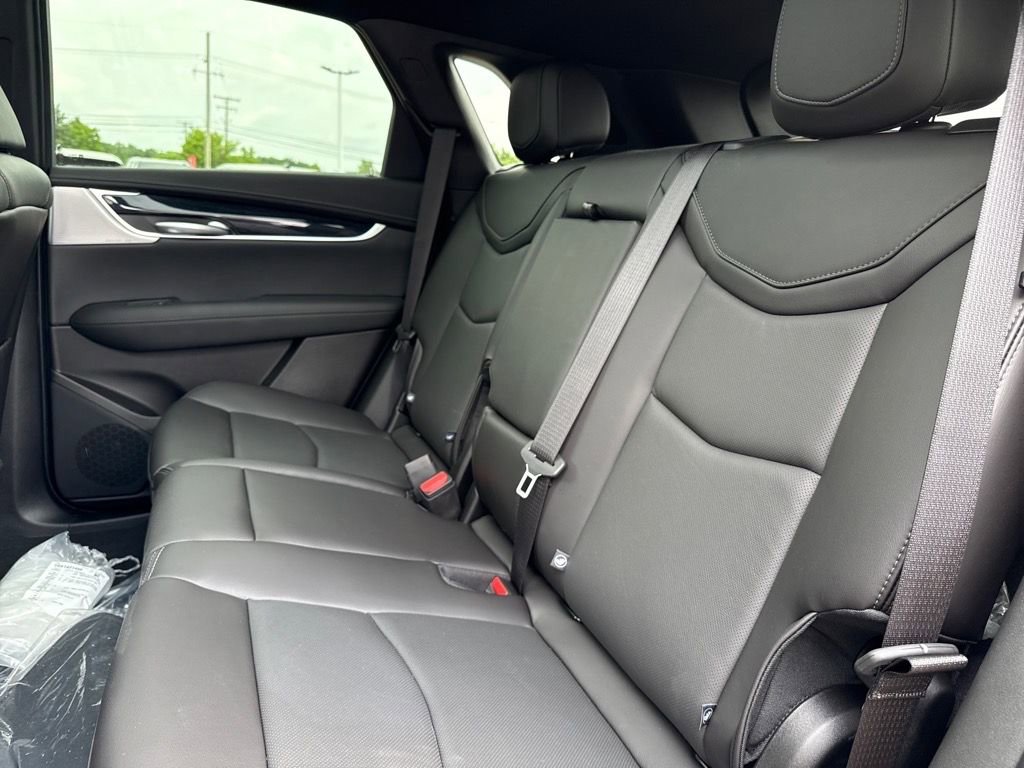 Thumbnail: 2025 Cadillac XT5 - 10