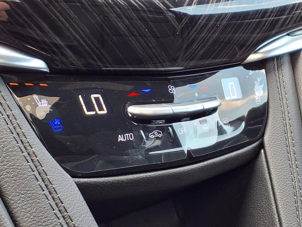 Thumbnail: 2025 Cadillac XT6 - 23