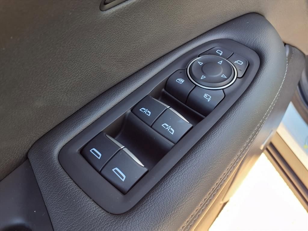 Thumbnail: 2025 Cadillac XT6 - 11