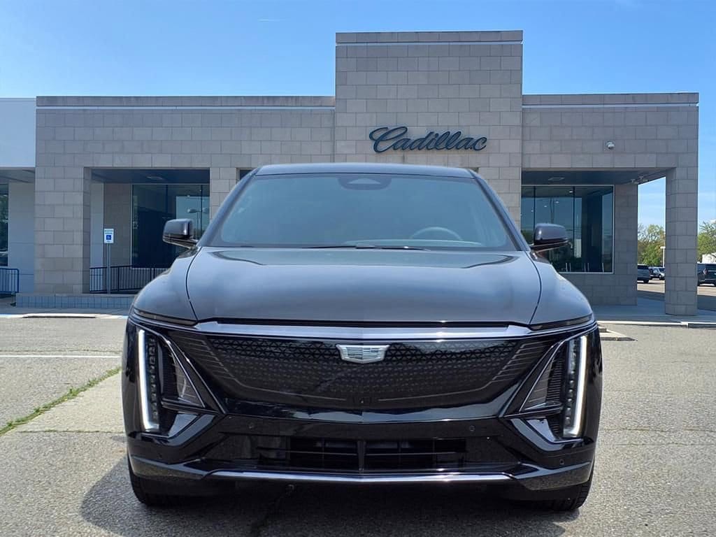 Thumbnail: 2025 Cadillac Lyriq - 2