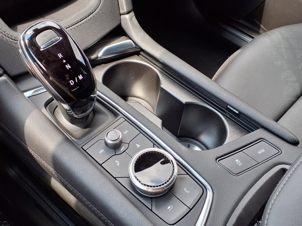 Thumbnail: 2025 Cadillac XT5 - 21