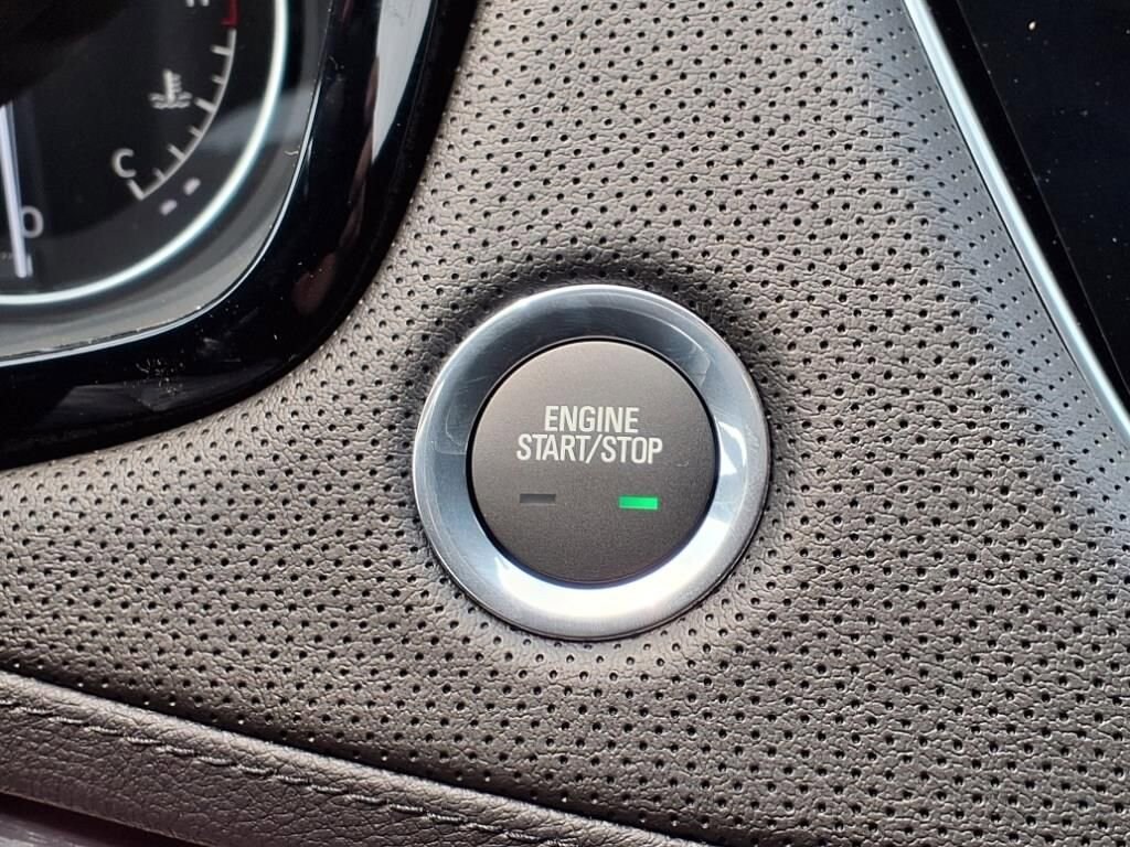 Thumbnail: 2025 Cadillac XT5 - 22